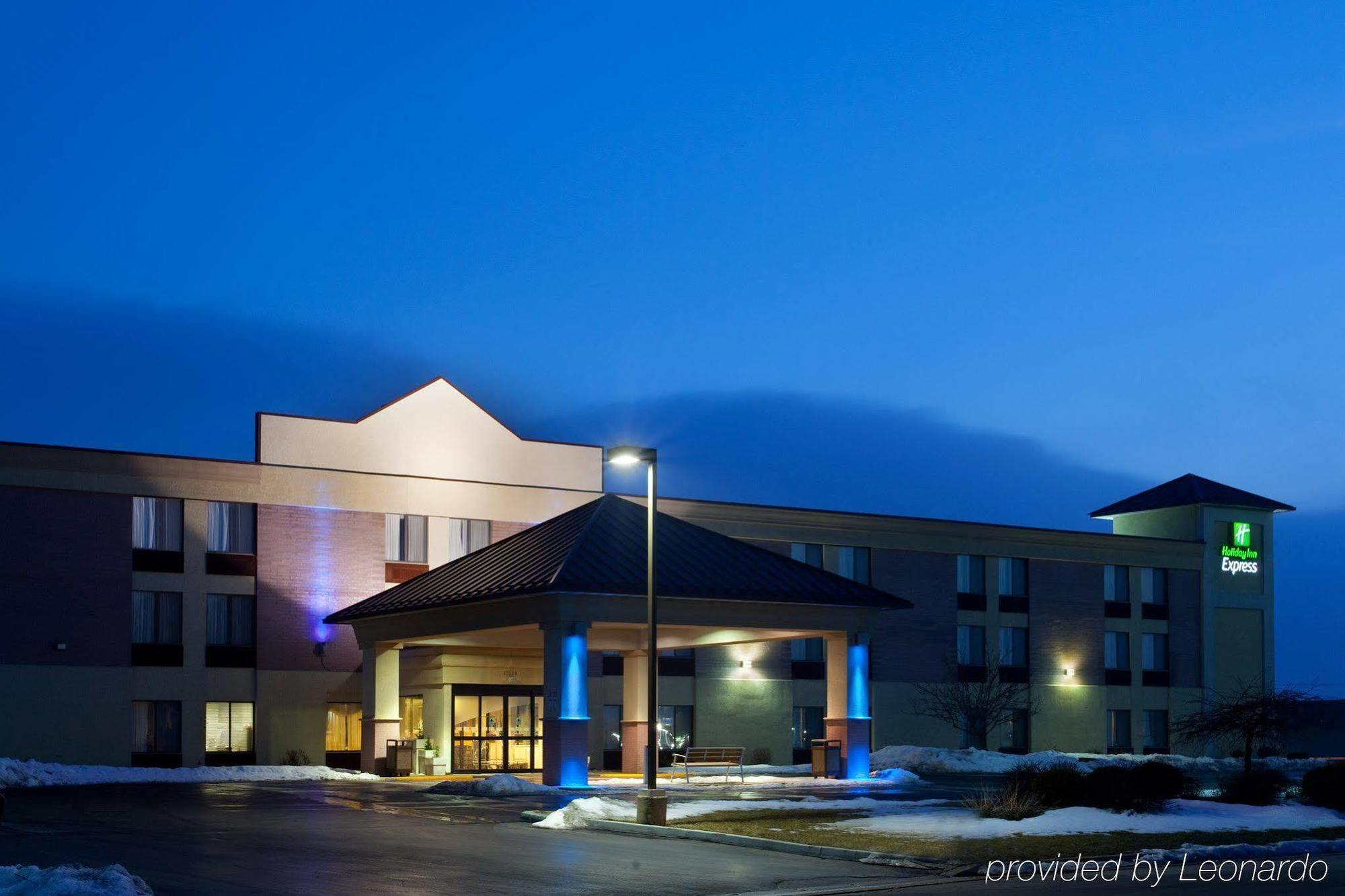 Country Inn & Suites By Radisson Mt. Pleasant-Racine West Wi Sturtevant Extérieur photo